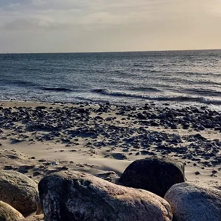 6 Person In Sydals-by Traum *